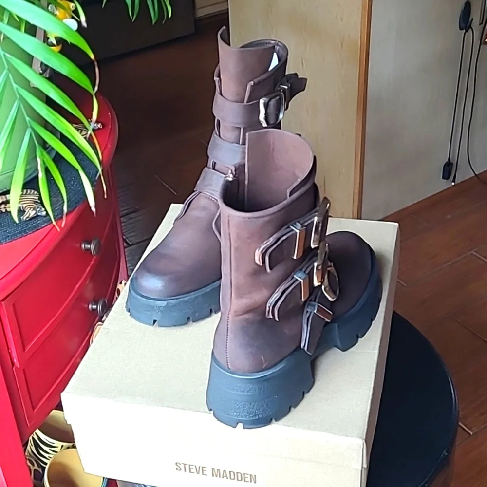 Steve Madden Buckle Ankle Boots - Picture 5 of 11